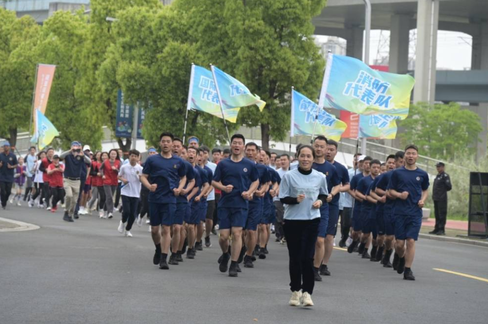 开云 开云体育世茂服务在宁波 红色物业谱新篇 助力城市亚运跑(图2)
