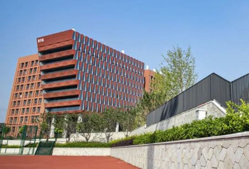 正商服务中开云APP 开云官网入口标郑州国际会展中心物业管理合约(图4)