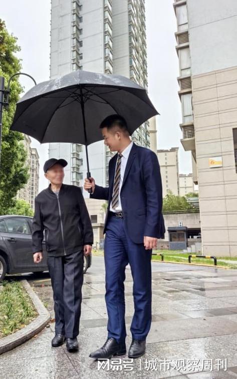 开云 开云体育官网江苏苏州：物业“新管家”有担当(图3)