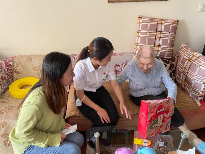 开云体育 开云官网“质、价、度”三提升看虹口这个居民区如何打造区域物业综合治理“样本”(图5)