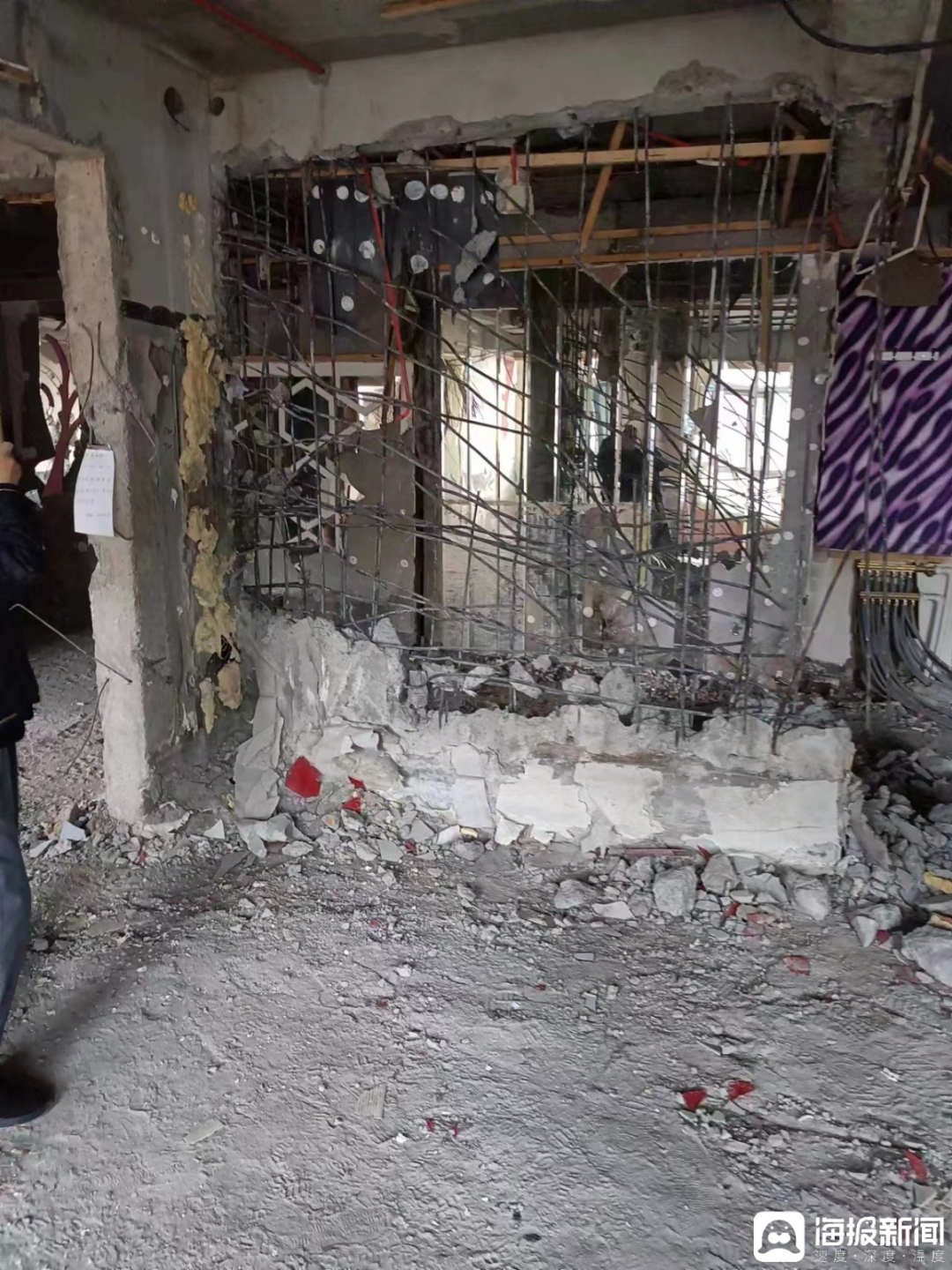 4人被采取刑事强制措施!31层居民楼承重墙被开云体育 kaiyun.com 官网入口砸240多户损失168亿哈尔滨最新通知(图5) 4人被采取刑事强制措施!31层居民楼承重墙被开云体育 kaiyun.com 官网入口砸240多户损失168亿哈尔滨最新通知(图5)