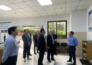 开云 开云体育南纪门代表组走访代表单位调研住宅物业服务管理工