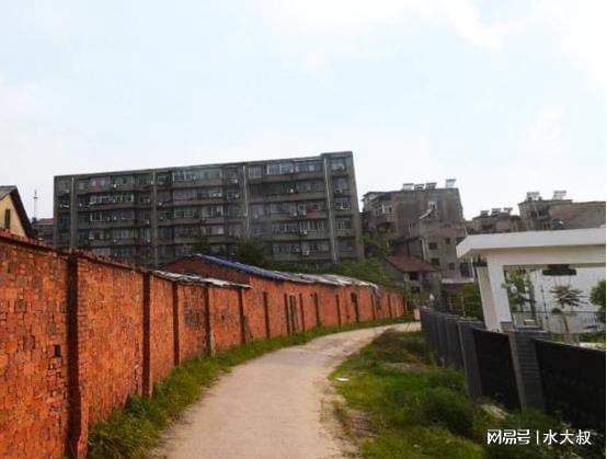 开云体育 开云平台有高人预测：用不了5年这4个小区即将会沦为穷人区你中招没？(图6)