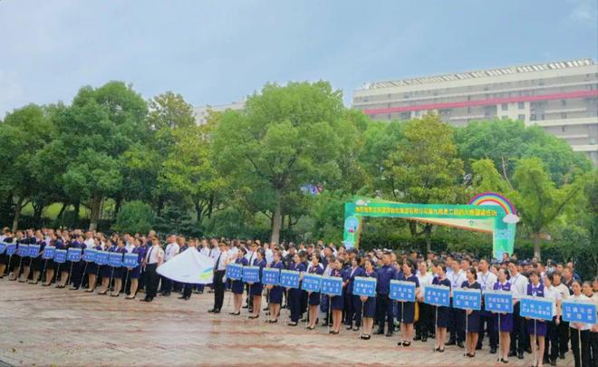 “笔尖”赛真章“练兵”强本领爱涛物业举办第九届“匠心开云APP 开云官网入口筑梦精致服务”员工技能大赛(图4) “笔尖”赛真章“练兵”强本领爱涛物业举办第九届“匠心开云APP 开云官网入口筑梦精致服务”员工技能大赛(图4)