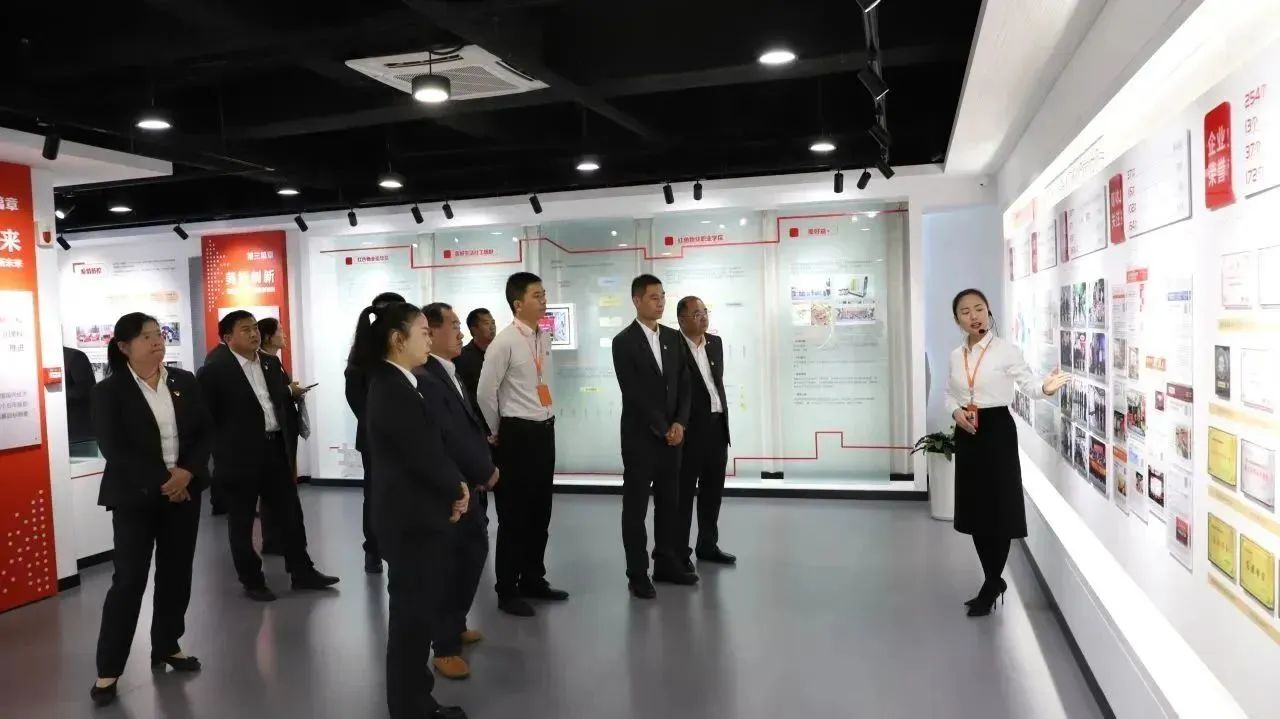 开云APP 开云官网入口结对共建｜濮阳科苑物业与亚新物业服务签订建共建协议(图2)