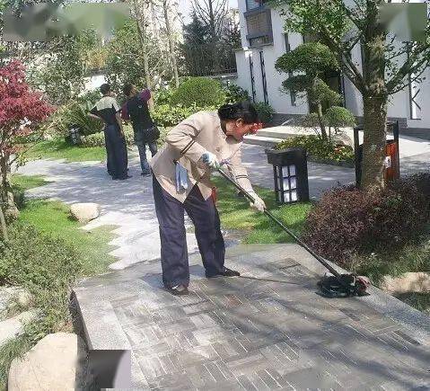 开云APP 开云官网入口@全体业主：物业到底是干什么的？今天